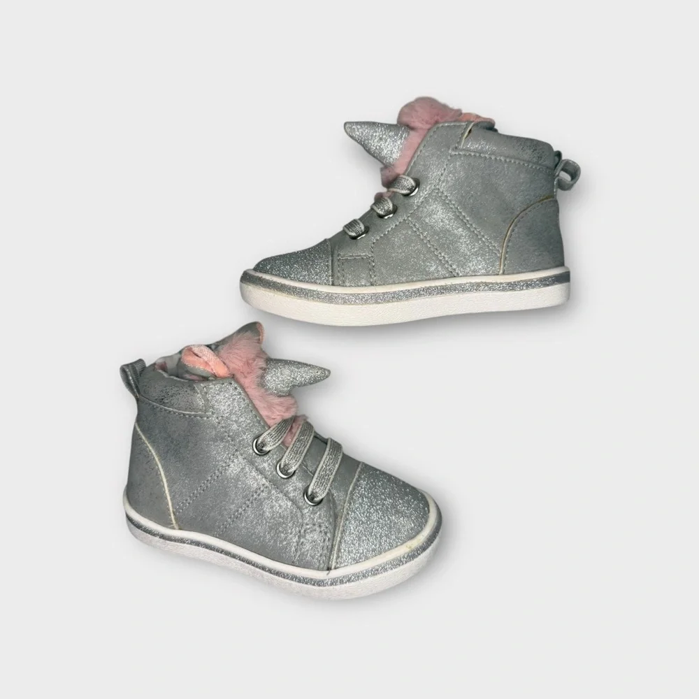 Wonder Nation Gray Glitter Unicorn Pink Faux Fur Shoes